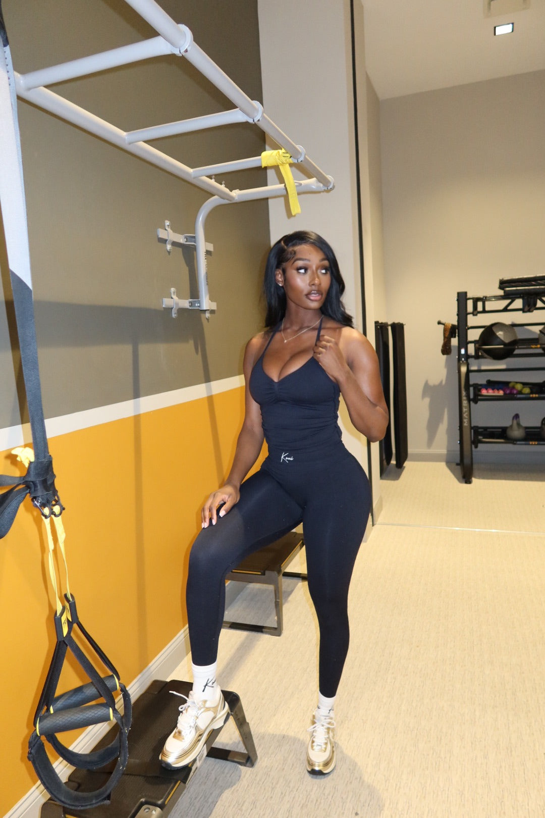 Contour Logo Leggings